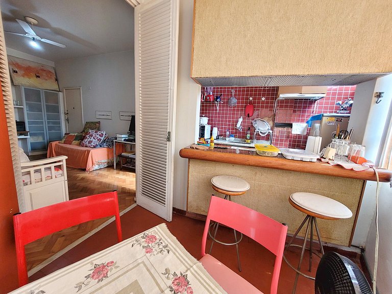 G221 Confortável apartamento en Copacabana!