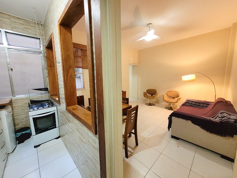 Charmoso quarto e sala em COPACABANA