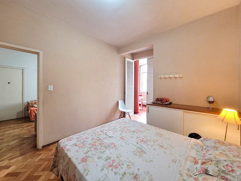 G221 Confortable departamento en Copacabana!