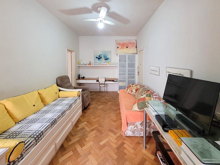 G221 Confortável apartamento en Copacabana!