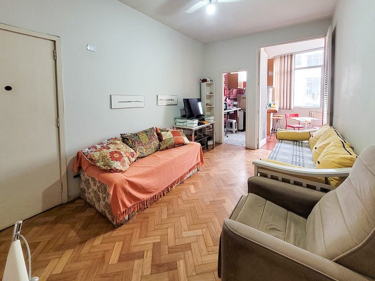 G221 Confortable departamento en Copacabana!