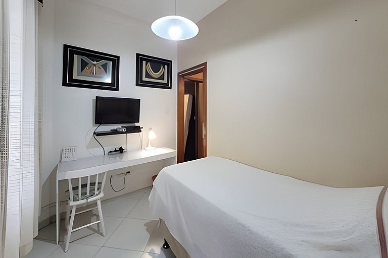 Apto 2 qts a 120 mts da Praia, otima localizaçao