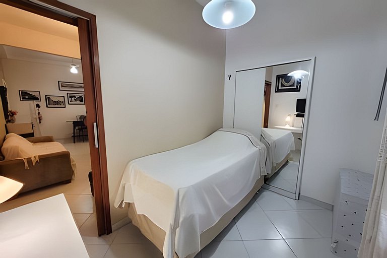 Apto 2 qts a 120 mts da Praia, otima localizaçao