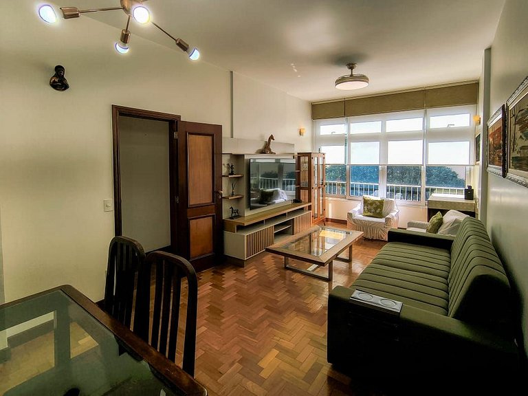 ML99 - Apartamento de 2 quartos, ótima localização