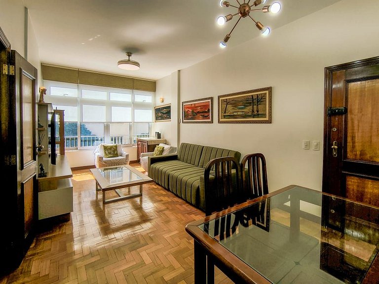 ML99 - Apartamento de 2 quartos, ótima localização