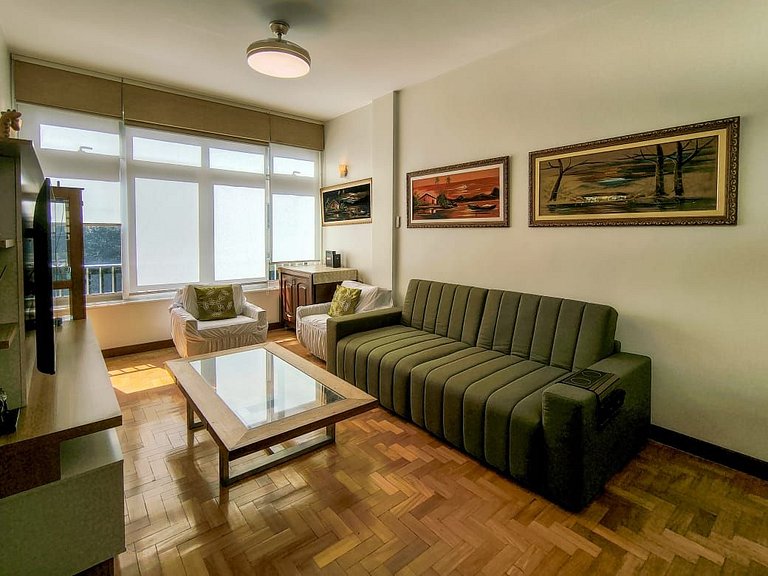 ML99 - Apartamento de 2 quartos, ótima localização