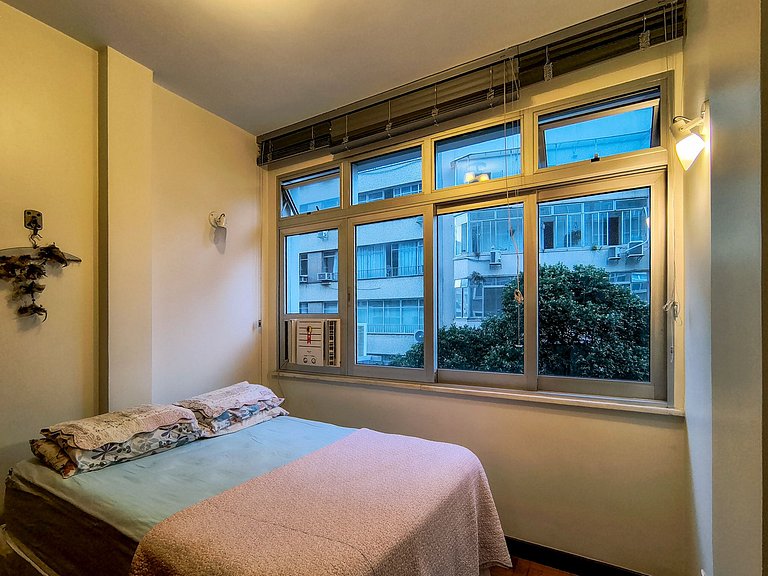 ML99 - Apartamento de 2 quartos, ótima localização