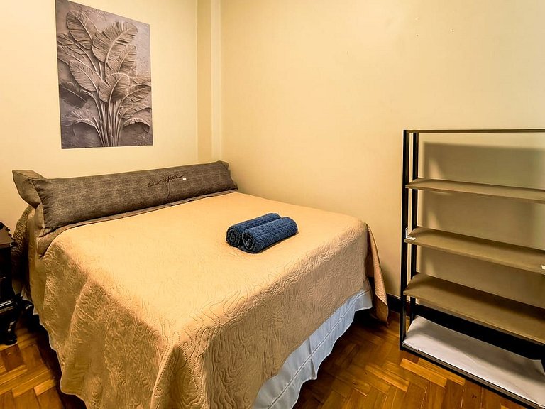 ML99 - Apartamento de 2 quartos, ótima localização