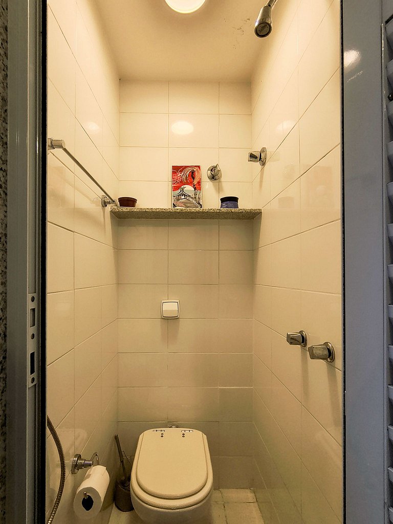 ML99 - Apartamento de 2 quartos, ótima localização