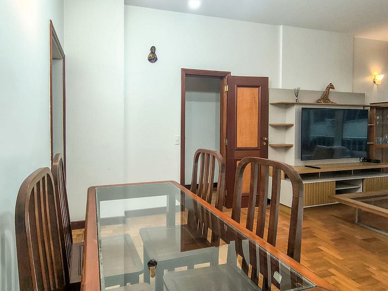ML99 - Apartamento de 2 quartos, ótima localização