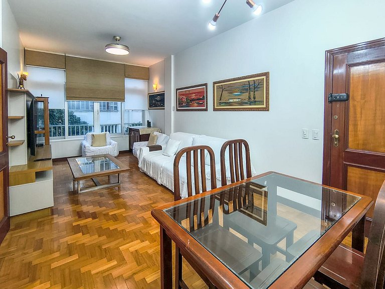 ML99 - Apartamento de 2 quartos, ótima localização