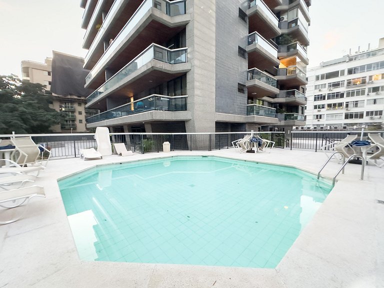 Excelente apartamento de Dois Quartos em Ipanema