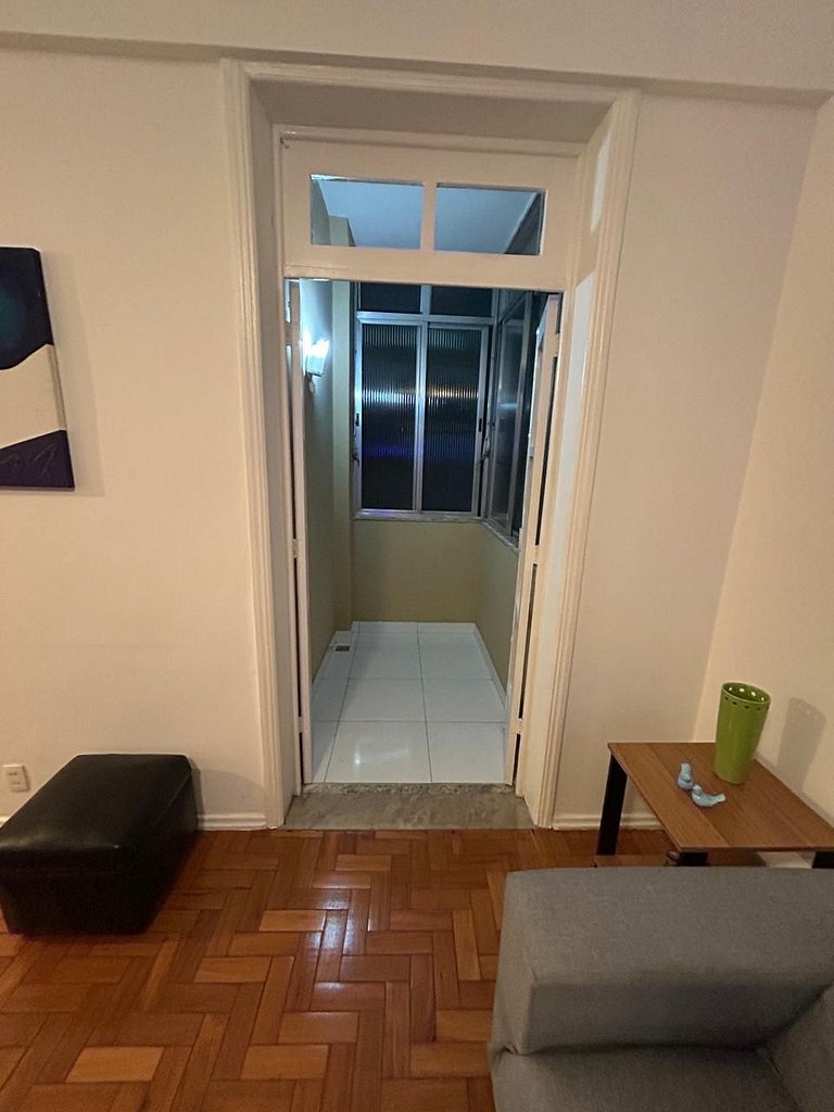 Apartamento espaçoso com 2 quartos e localização privilegiad