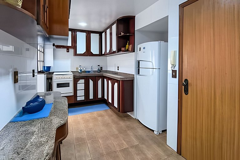 Charmoso apartamento a metros da PRAIA