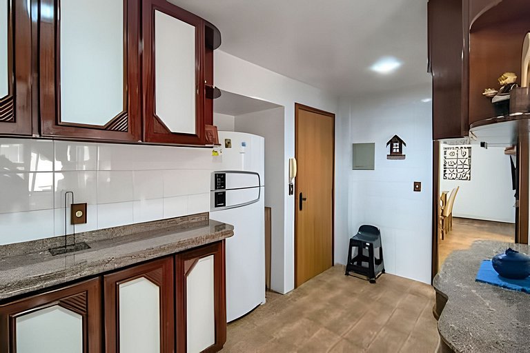 Charmoso apartamento a metros da PRAIA