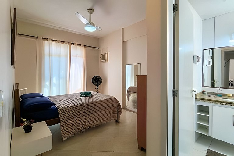 Aconchegante 2 quartos a 100 metros da praia